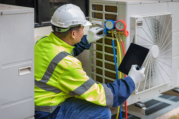 Professional Hvac Installation technician working in Channahon, IL